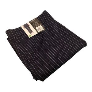 Jones New York Woman’s XL Blue/White Pinstripe Pants NWT, $89 MSRP